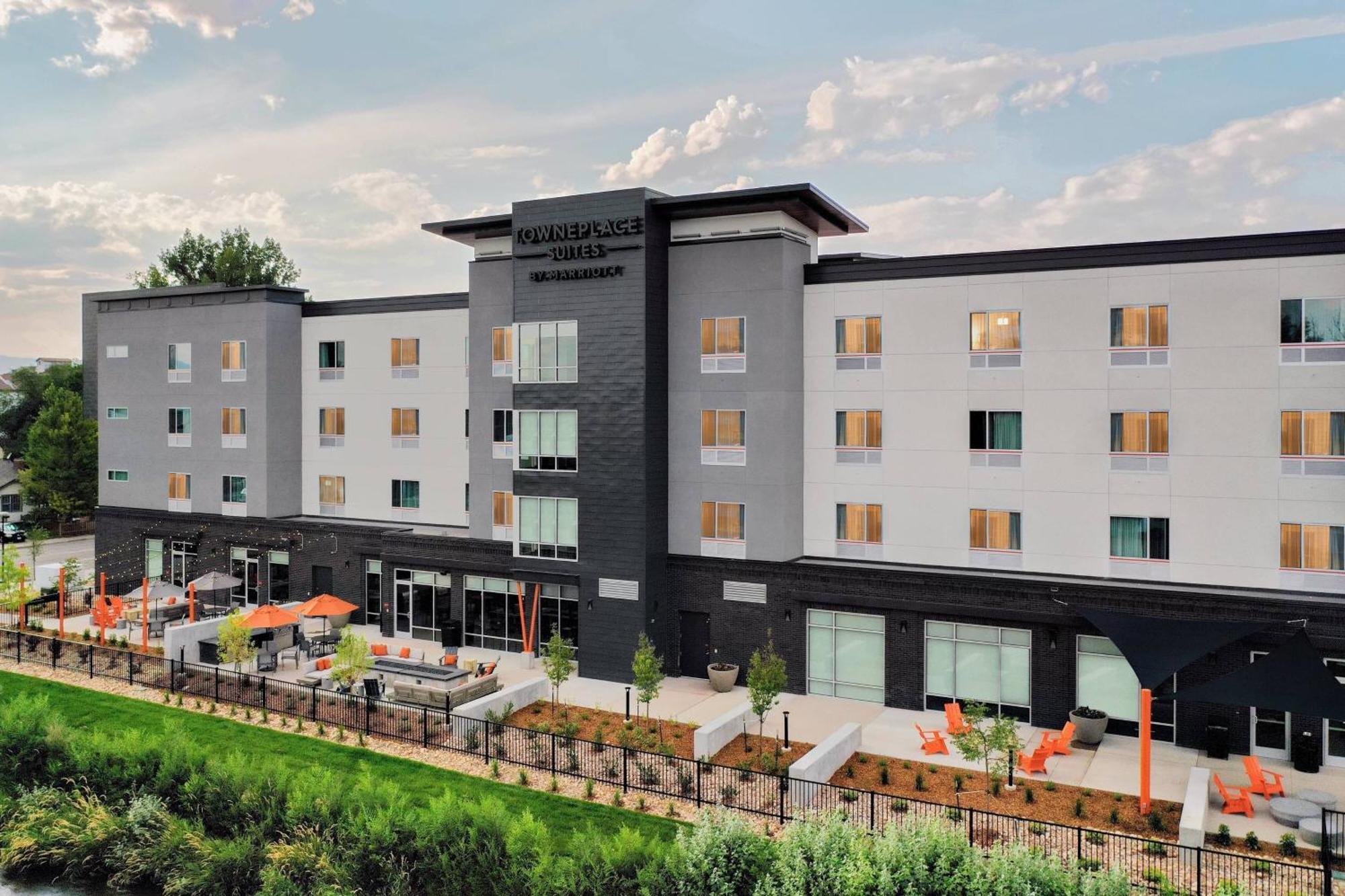Towneplace Suites By Marriott Loveland Fort Collins Exterior photo